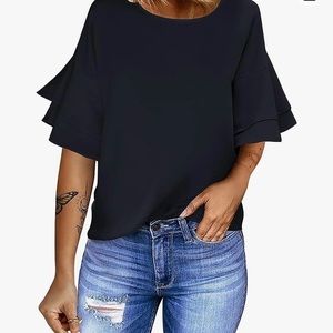 NWOT 3/4 sleeve, 2 tiered Bell Sleeve chiffon like top. Size Large, Black.